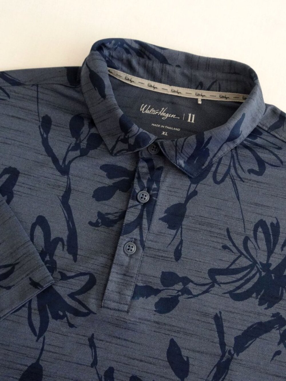 WALTER HAGEN Men's XL Floral Print Performance 11 Golf Polo Shirt Navy Blue